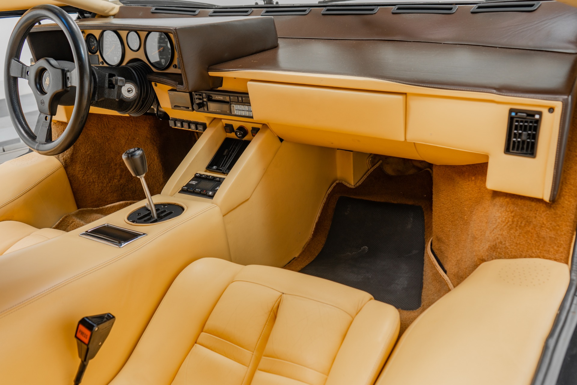 COUNTACH テーブル Used 1988 Lamborghini Countach For Sale (Sold) | Marshall