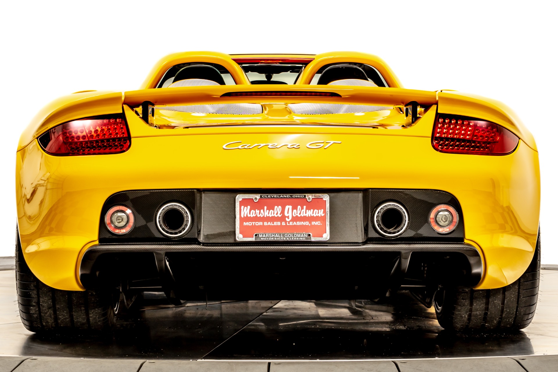 カーペンター　GTγ105 黄 Used 2005 Porsche Carrera GT For Sale (Sold) | Marshall
