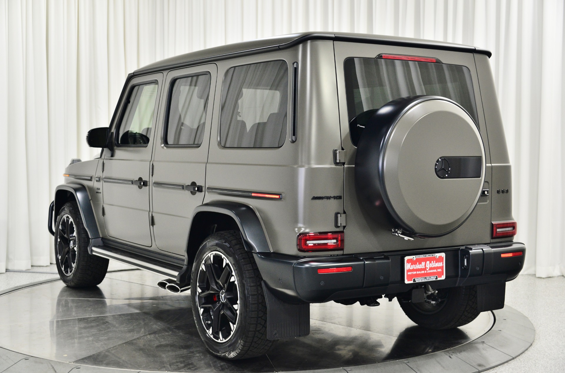 G manufaktur Dark Olive Green Magno Mercedes-Benz G63 AMG with AMG