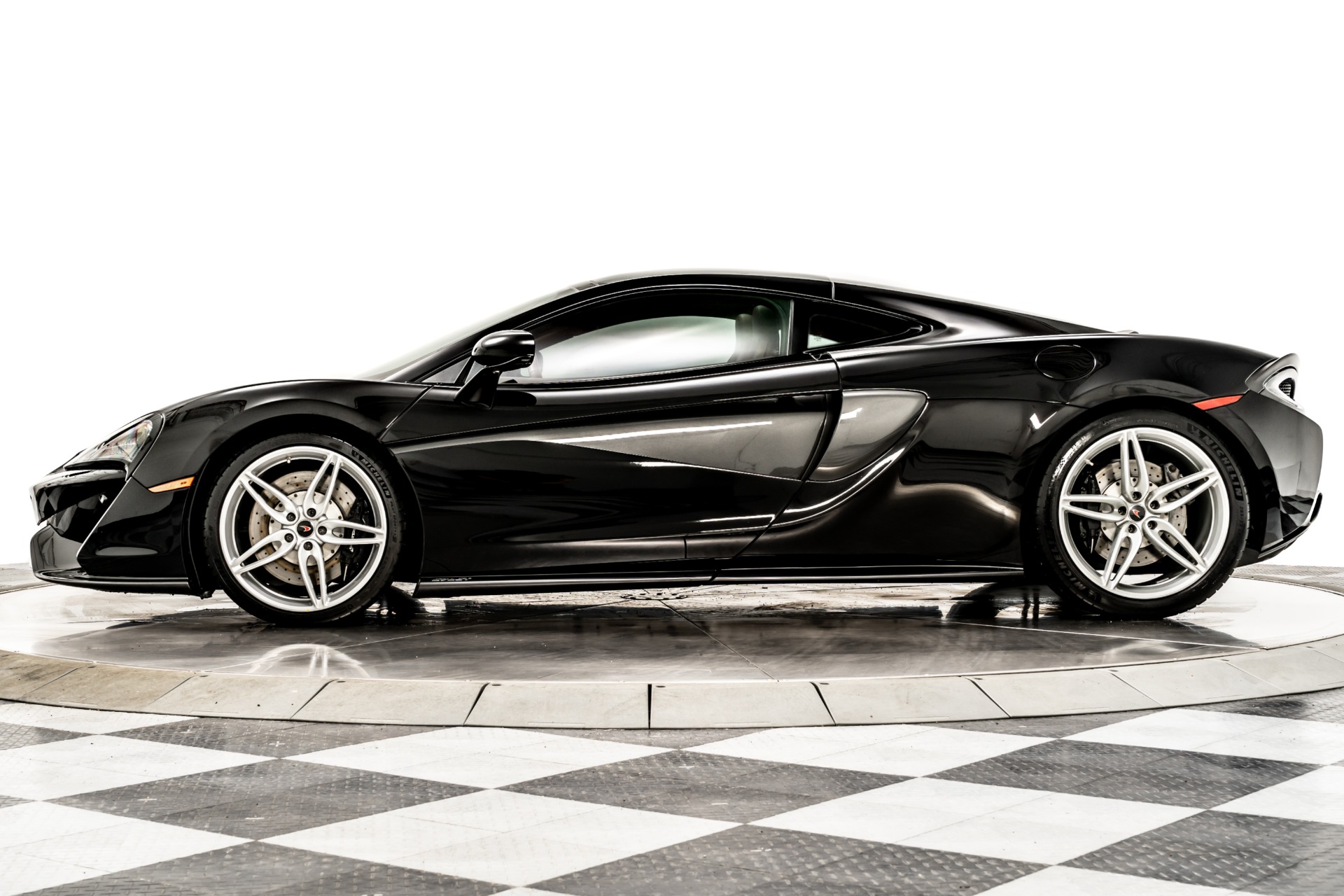 2017 Mclaren 570GT photo 4