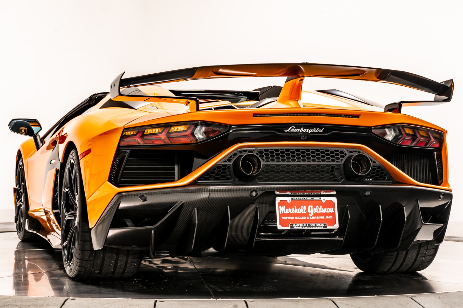 HATCH 5+ Iconic LargeArbor 参考価格114,400円 HATCH 5+ Iconic LargeArbor 参考価格114,400円 HATCH 5+ Iconic