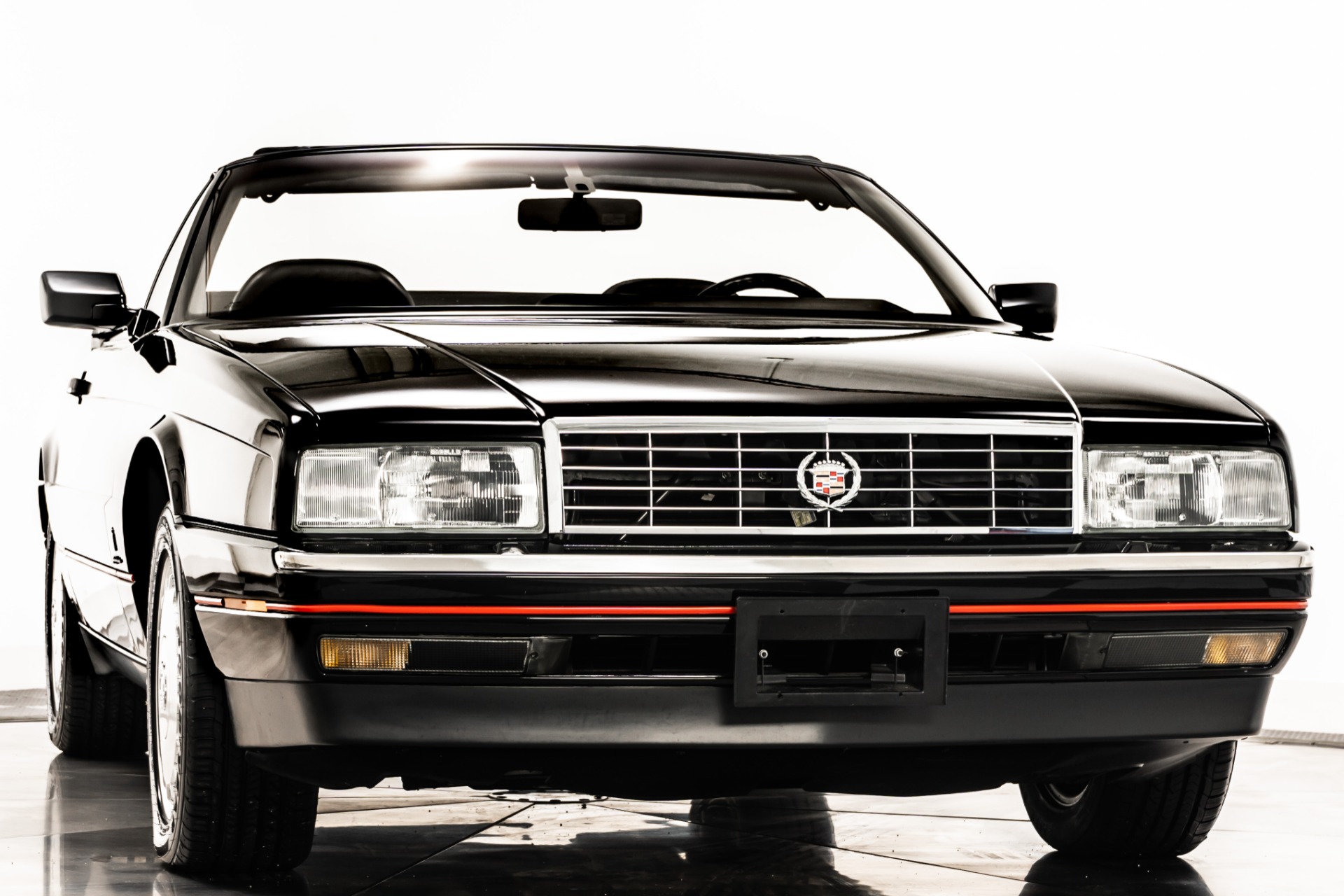 1991 Cadillac Allante photo 3