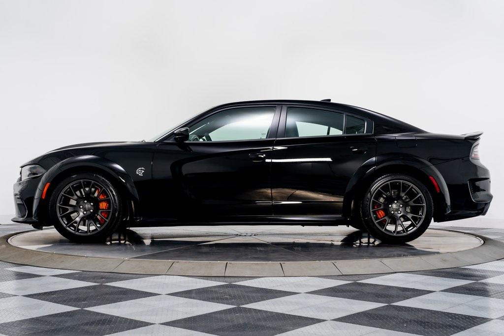 Pitch Black Clearcoat Dodge Charger SRT Hellcat Widebody with 6.2L