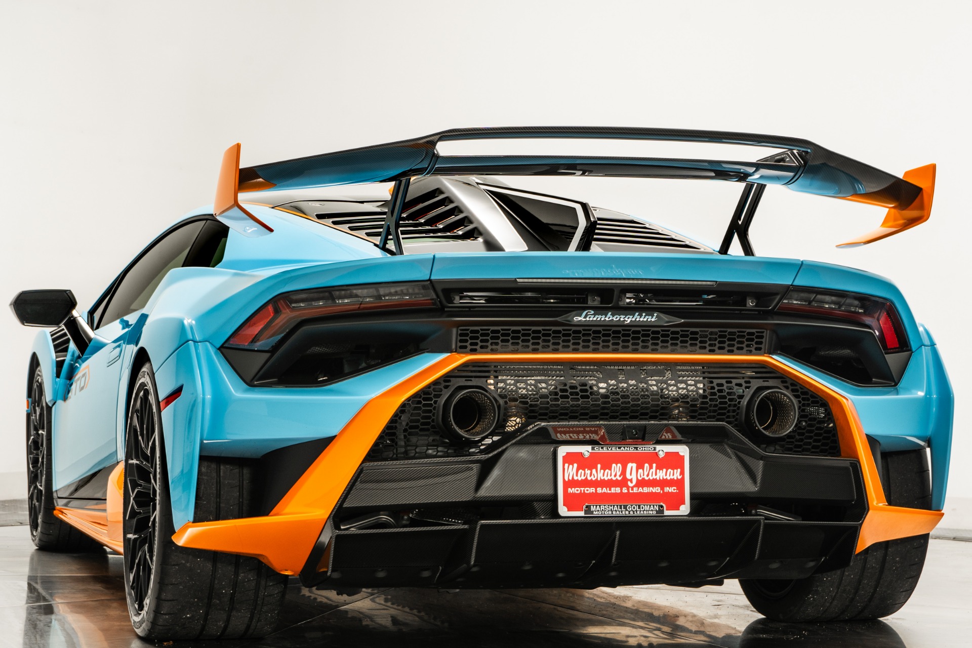 Blu Laufey Lamborghini Huracan STO with 5.2L V10 631hp 417ft. lbs