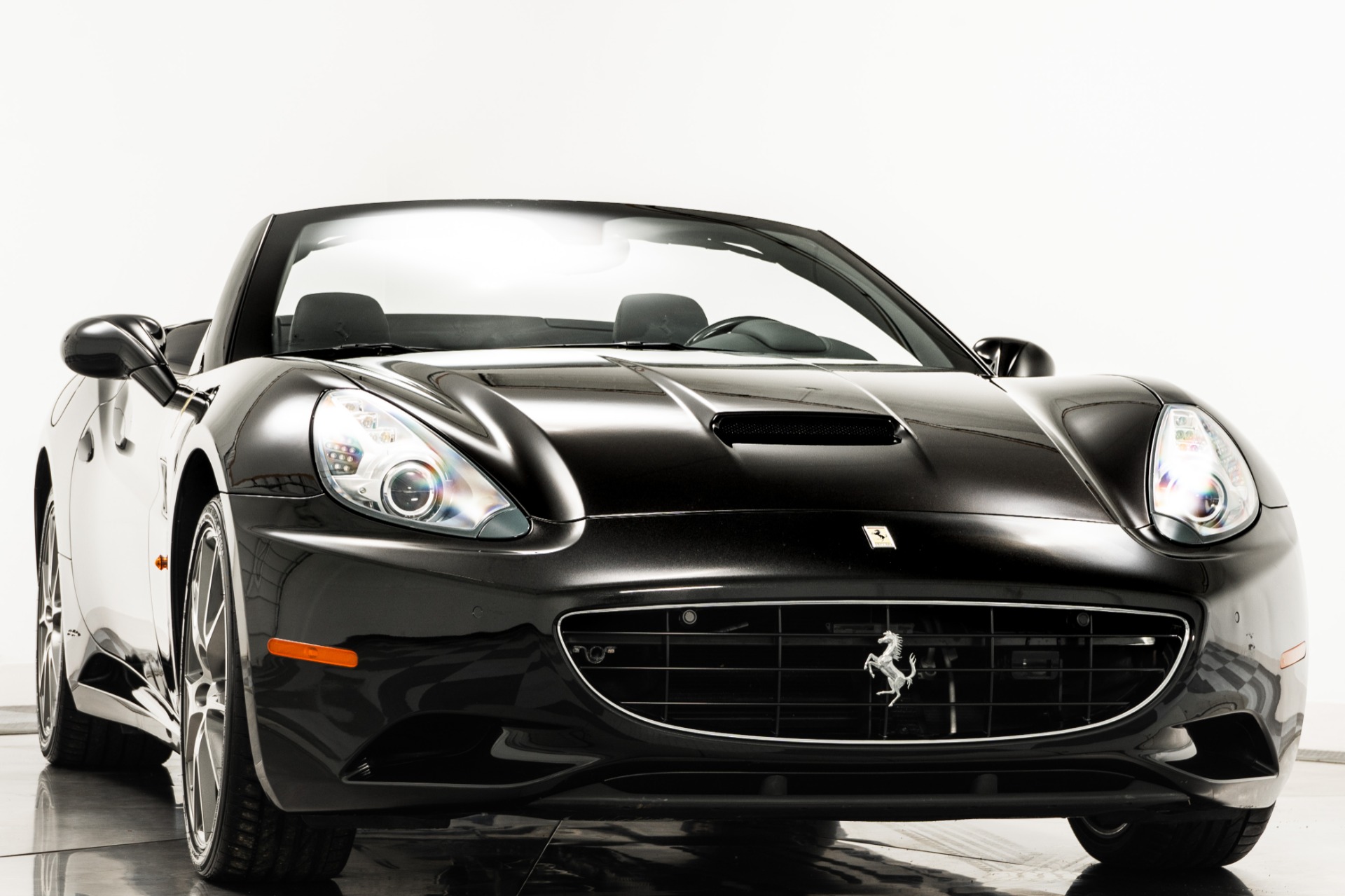 2012 Ferrari California photo 3
