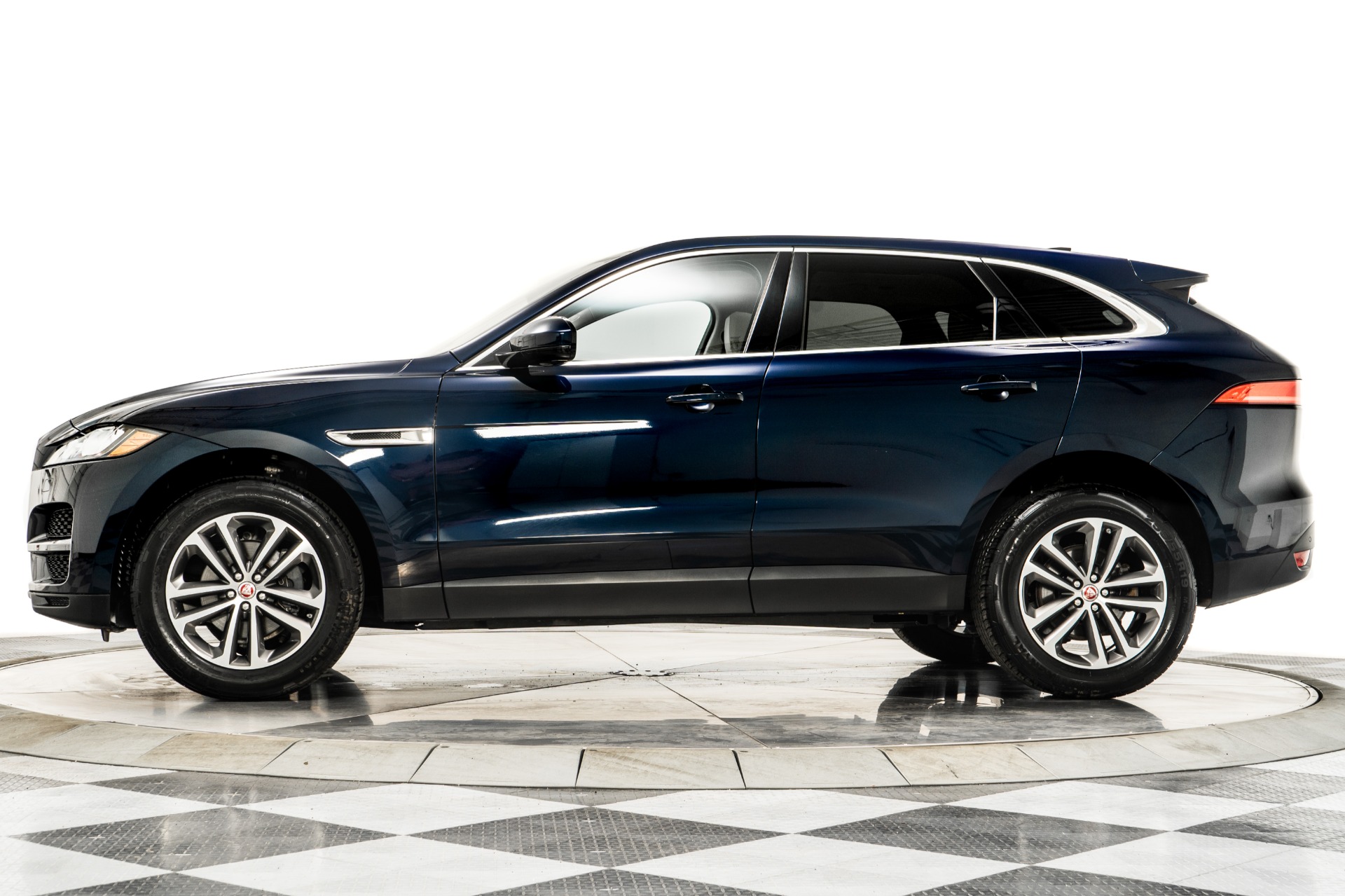 Portofino Blue Metallic Jaguar F-PACE 25t Premium with 2.0L Turbo 