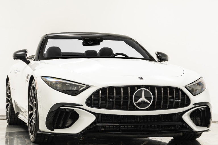 MANUFAKTUR Moonlight White Metallic Mercedes-Benz SL63 AMG with