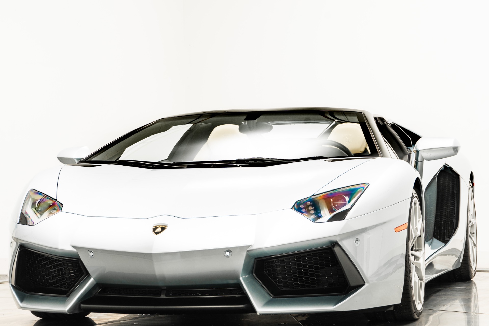 Azzurro Thetys Lamborghini Aventador LP 700-4 Roadster with 6.5L