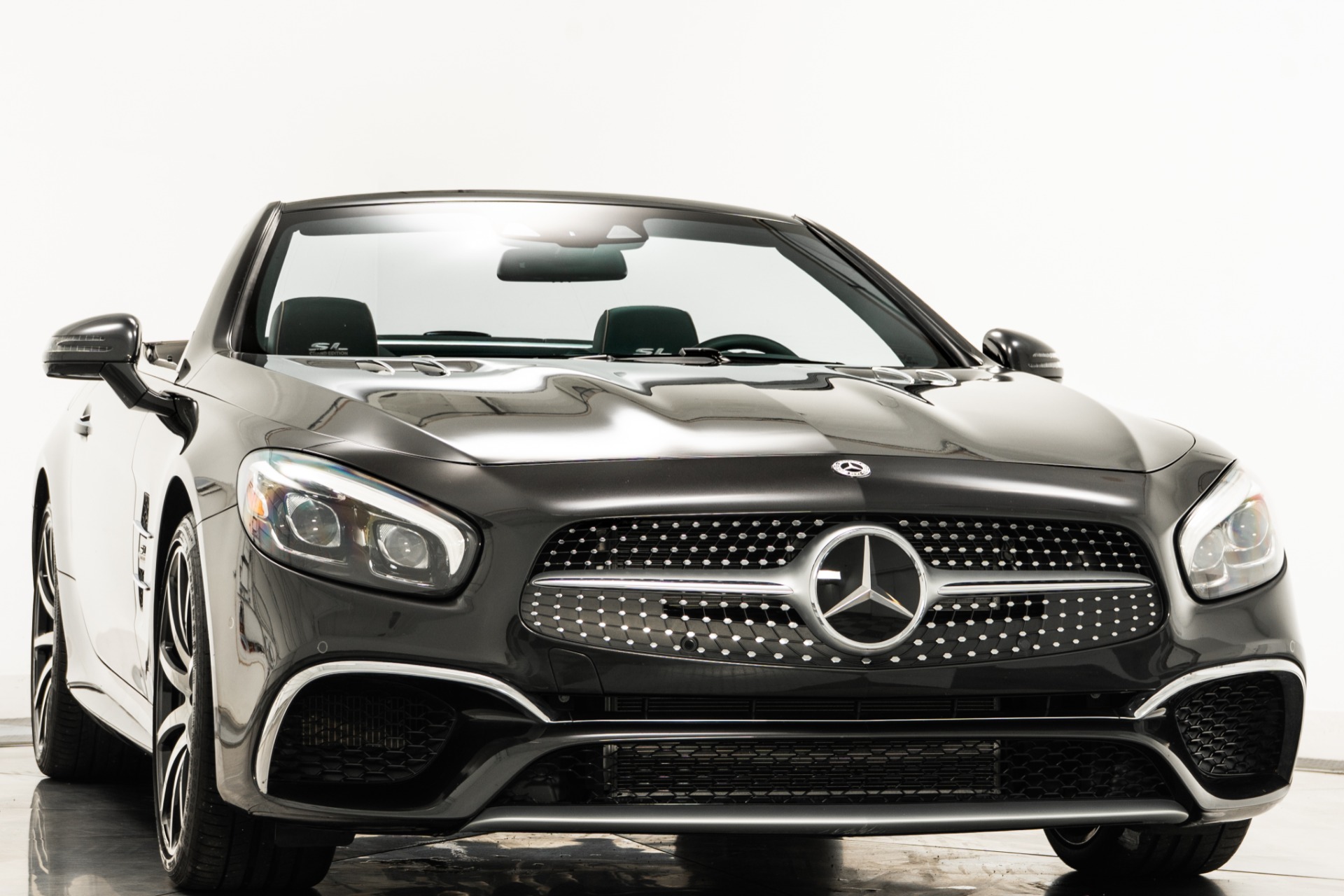 Graphite Grey Metallic Mercedes-Benz SL 550 Grand Edition with 4.7
