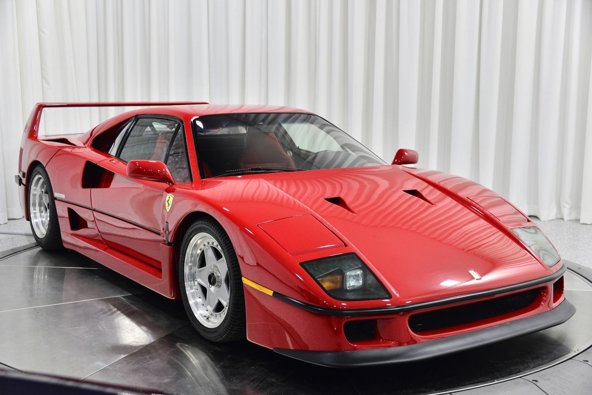 Rosso Corsa Ferrari F40 with Engine For Sale - Stock Number B20327