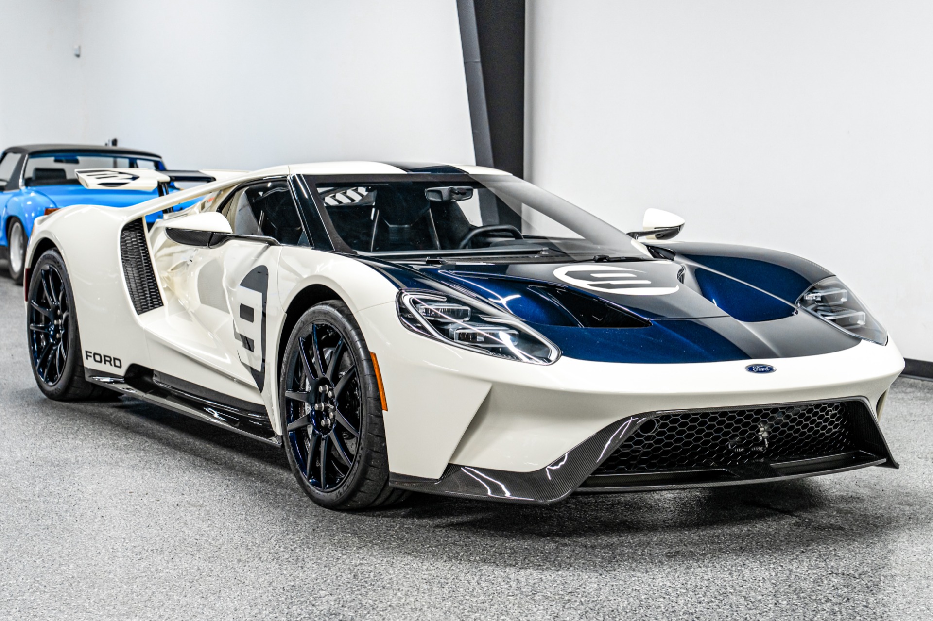 2022 Ford GT Heritage Edition photo 3