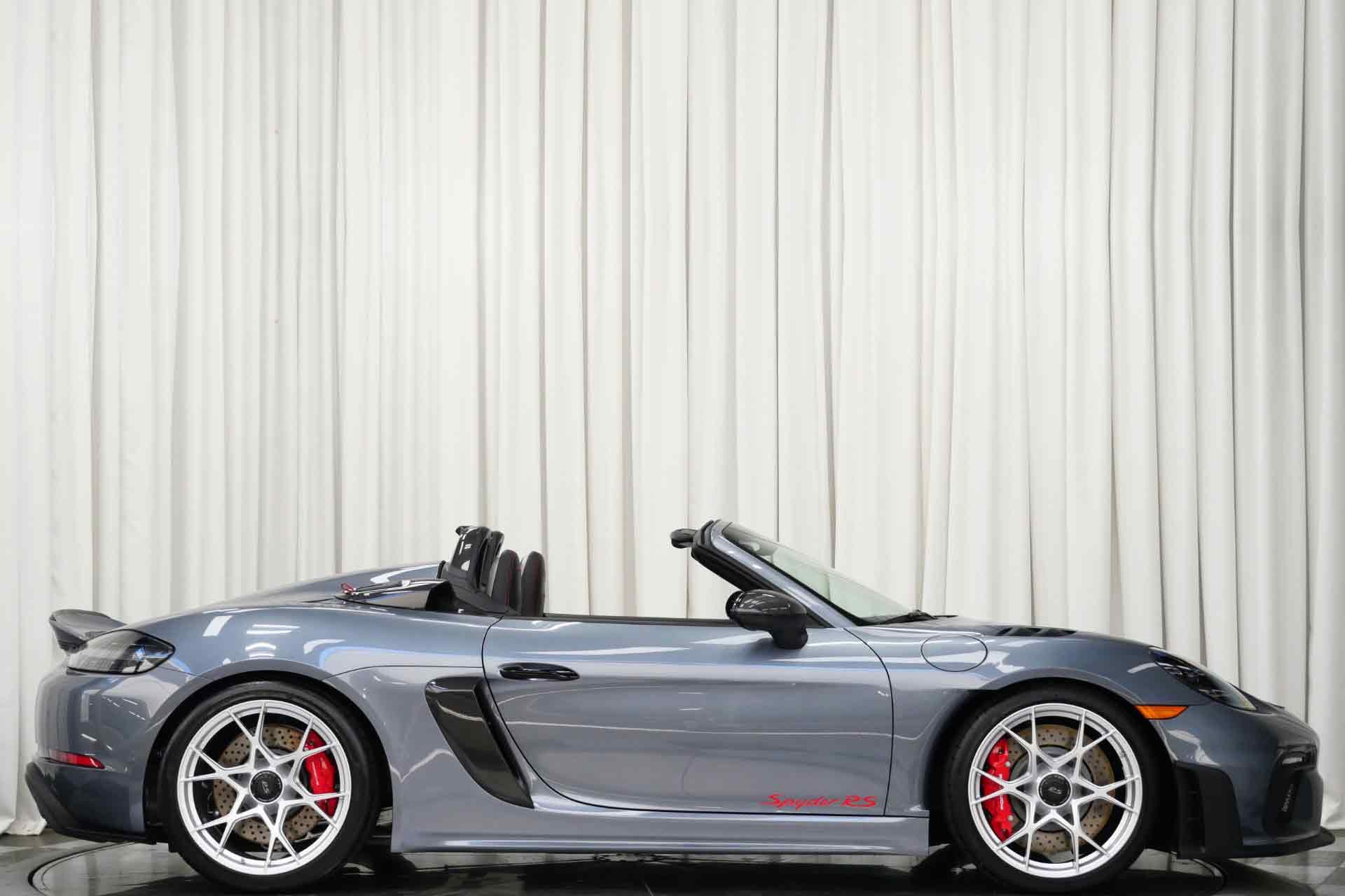 2025 Porsche Boxster Spyder photo 2