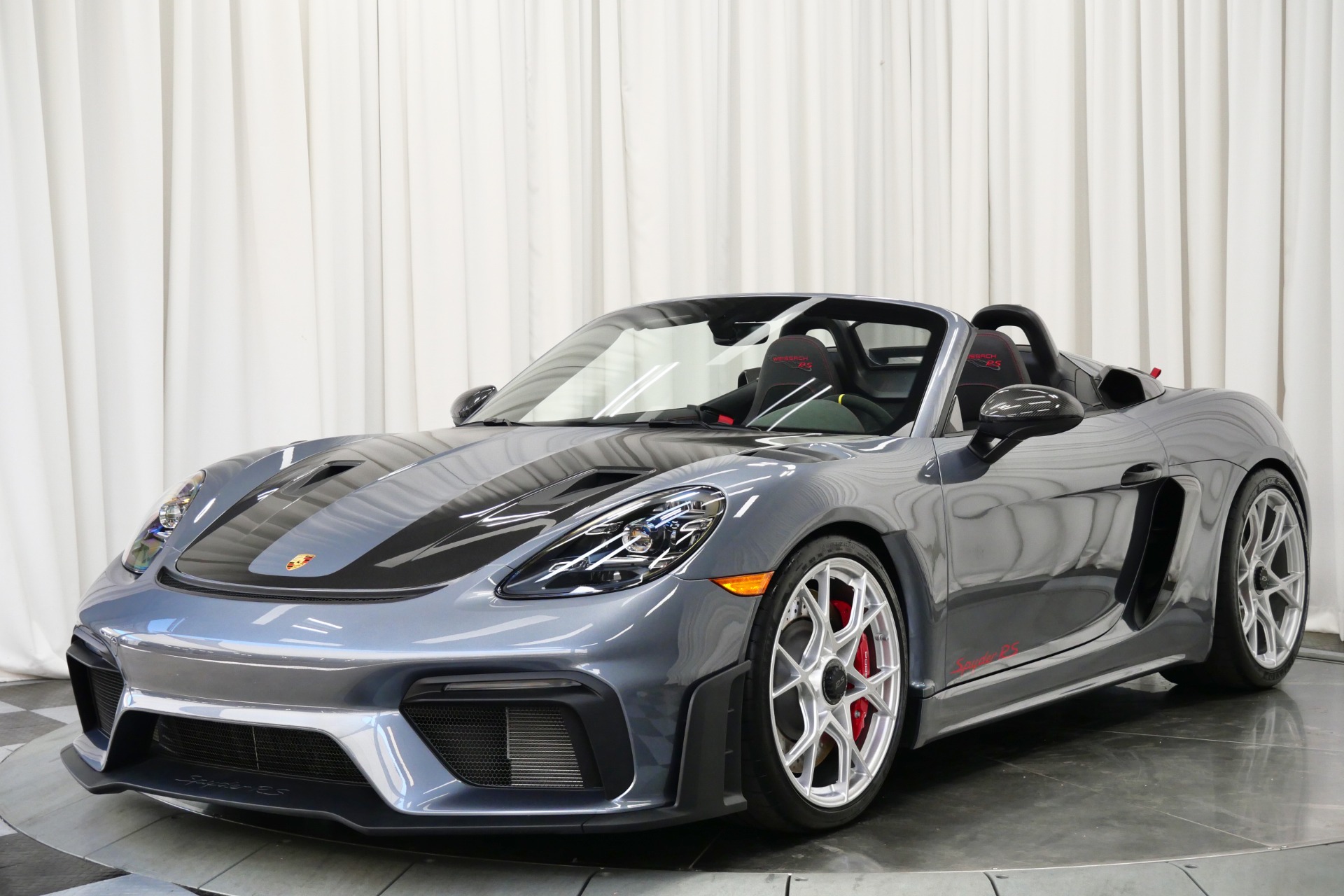 Vanadium Grey Metallic Porsche 718 Spyder RS -Weissach Package