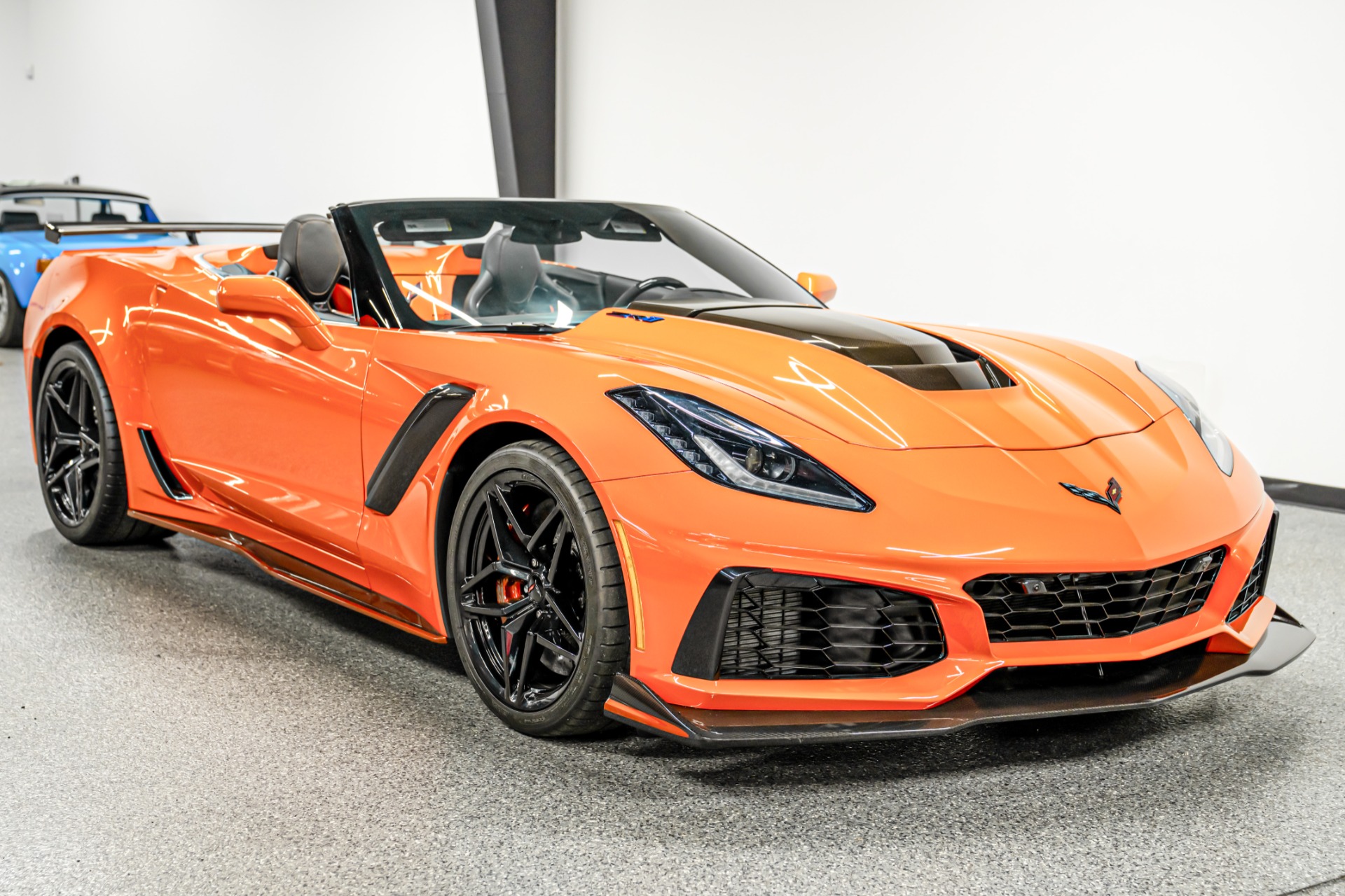 2019 Chevrolet Corvette ZR1 Convertible 3ZR photo 3