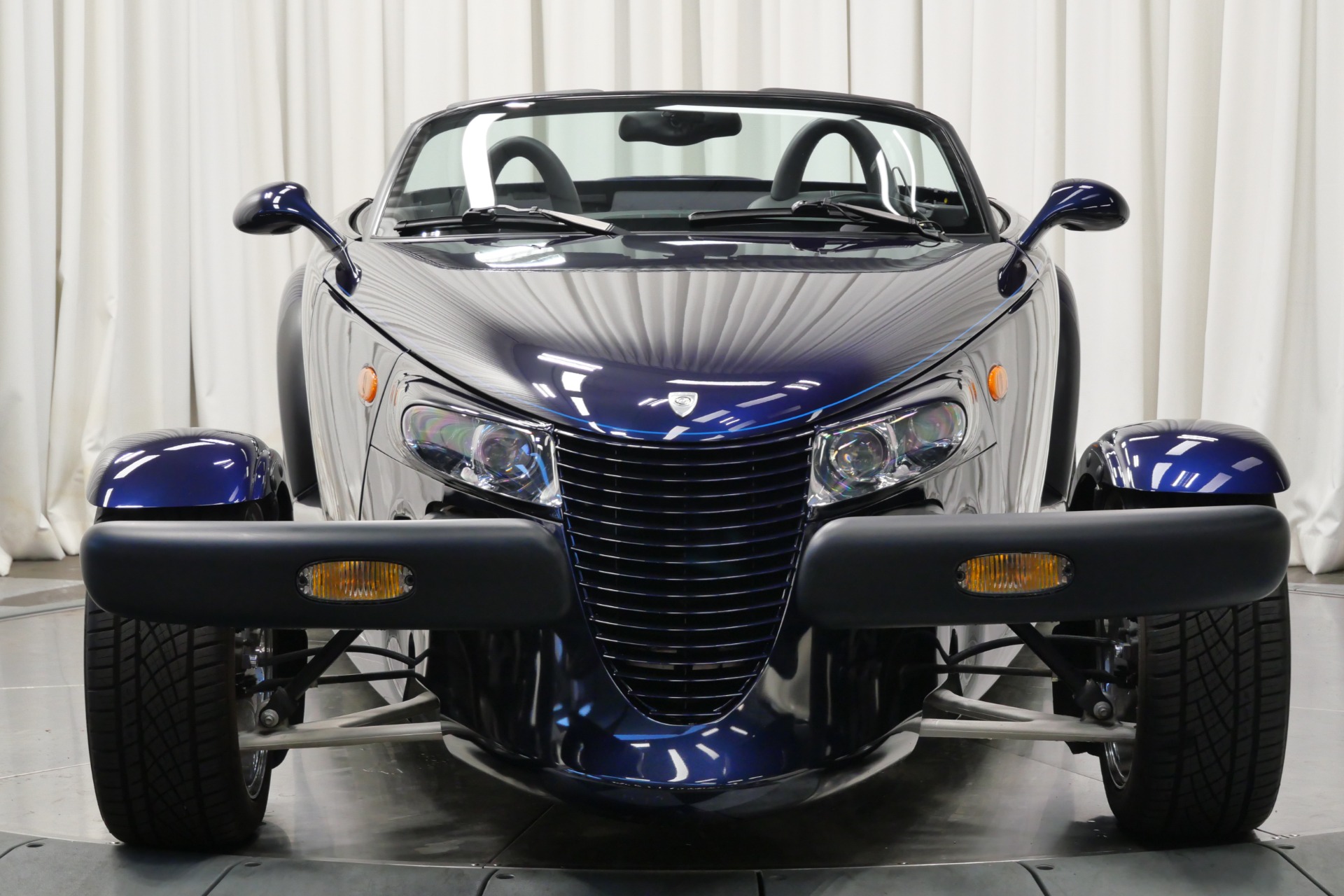 2001 Plymouth Prowler Base photo 4