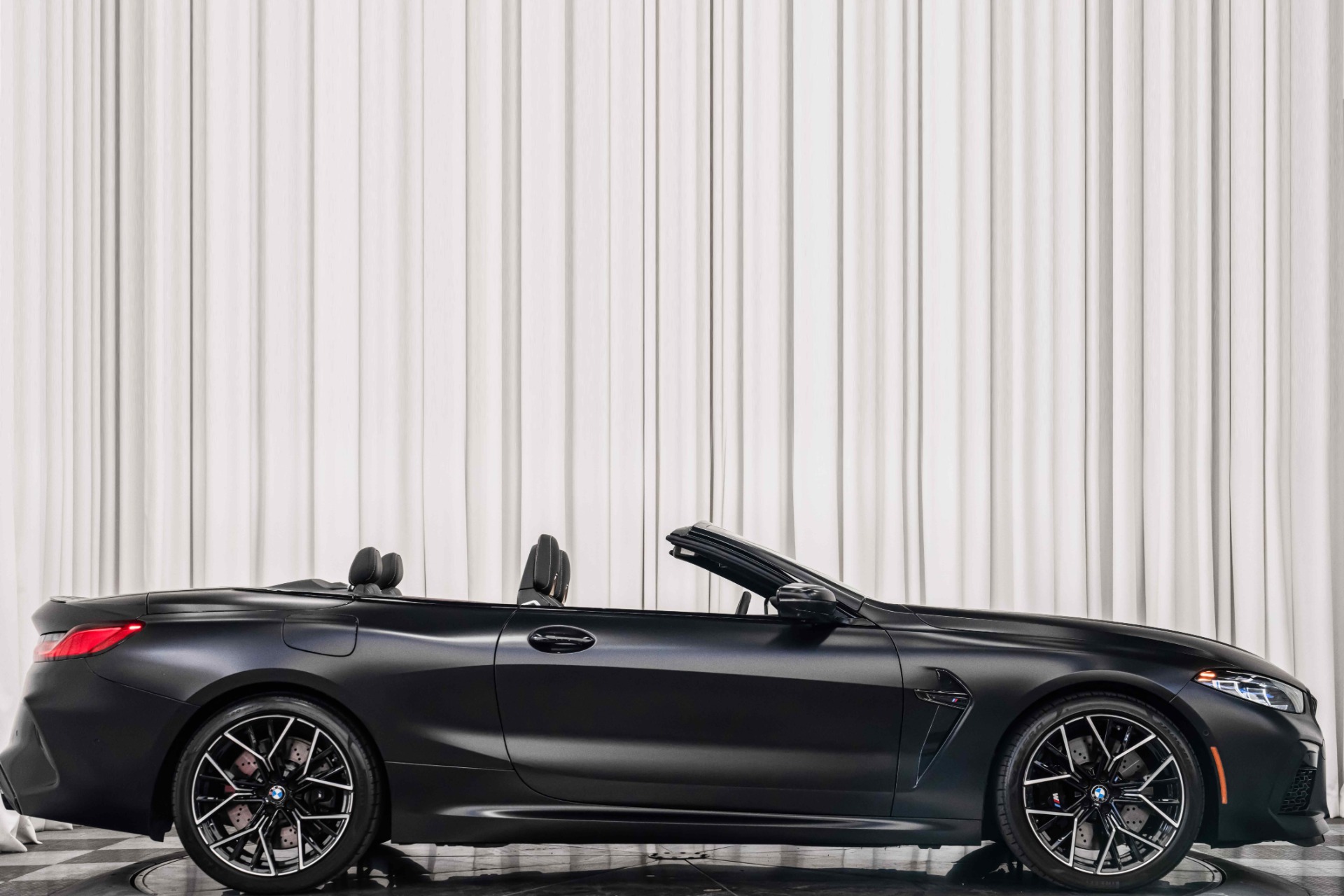 2024 Bmw M8 Competition Convertible photo 2