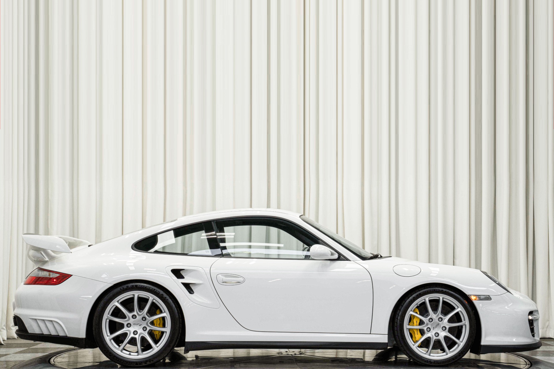 2008 Porsche 911 GT2 photo 2