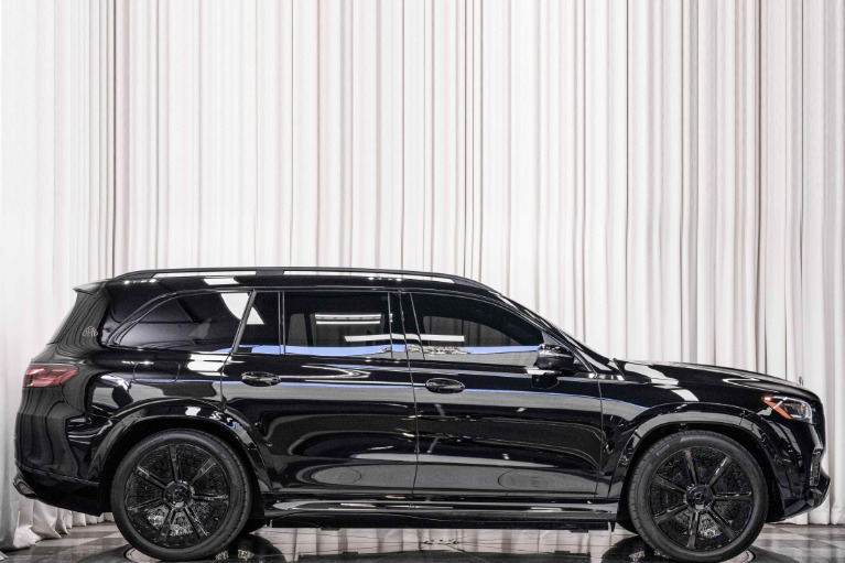 Obsidian Black Metallic Mercedes-Benz Mercedes-Maybach GLS 600