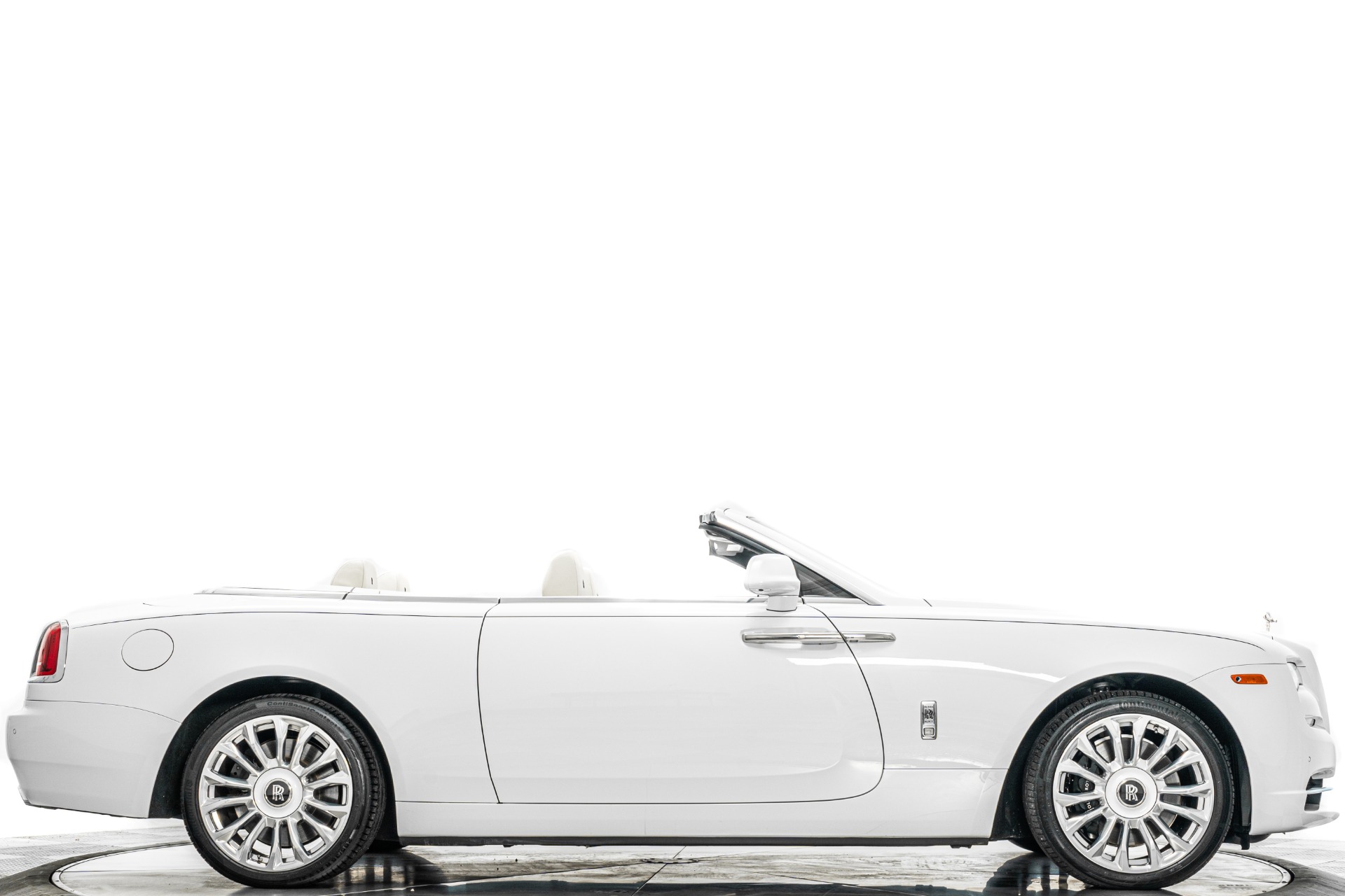 2020 Rolls Royce Dawn photo 2