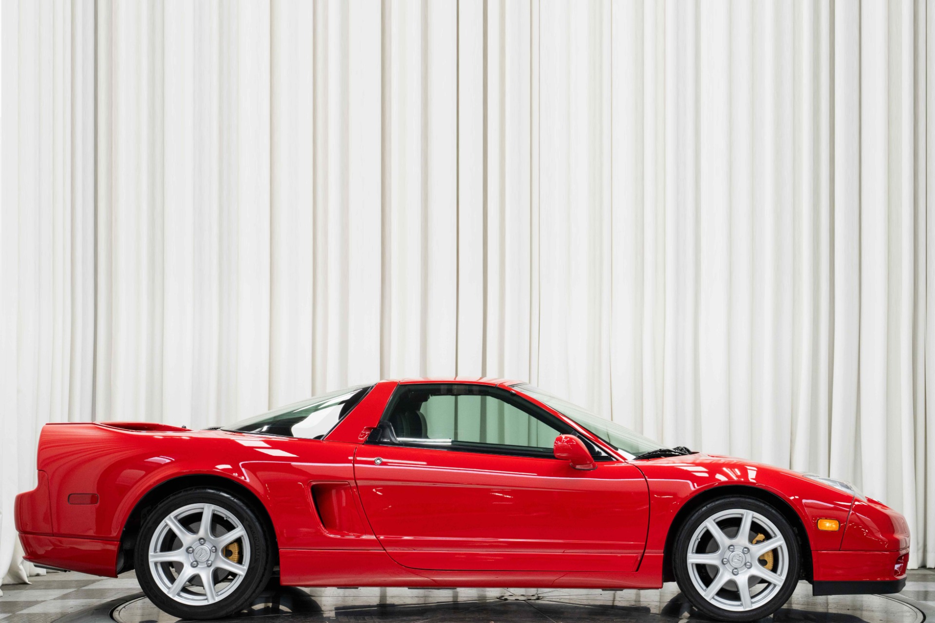 2005 Acura NSX T photo 2