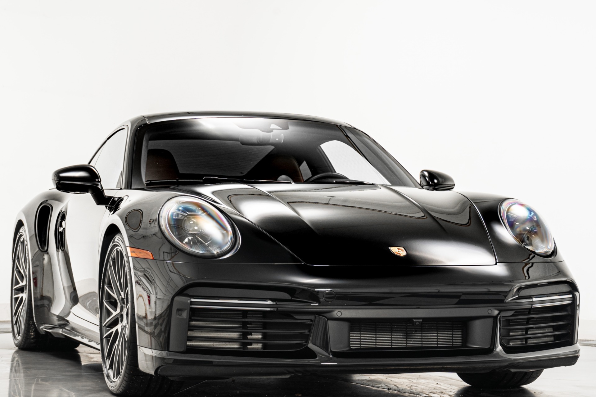 2023 Porsche 911 Turbo photo 2