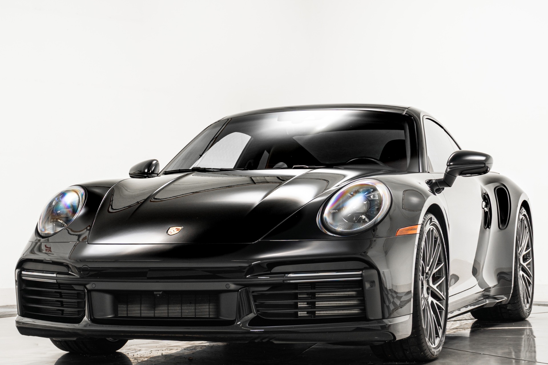 2023 Porsche 911 Turbo photo 4
