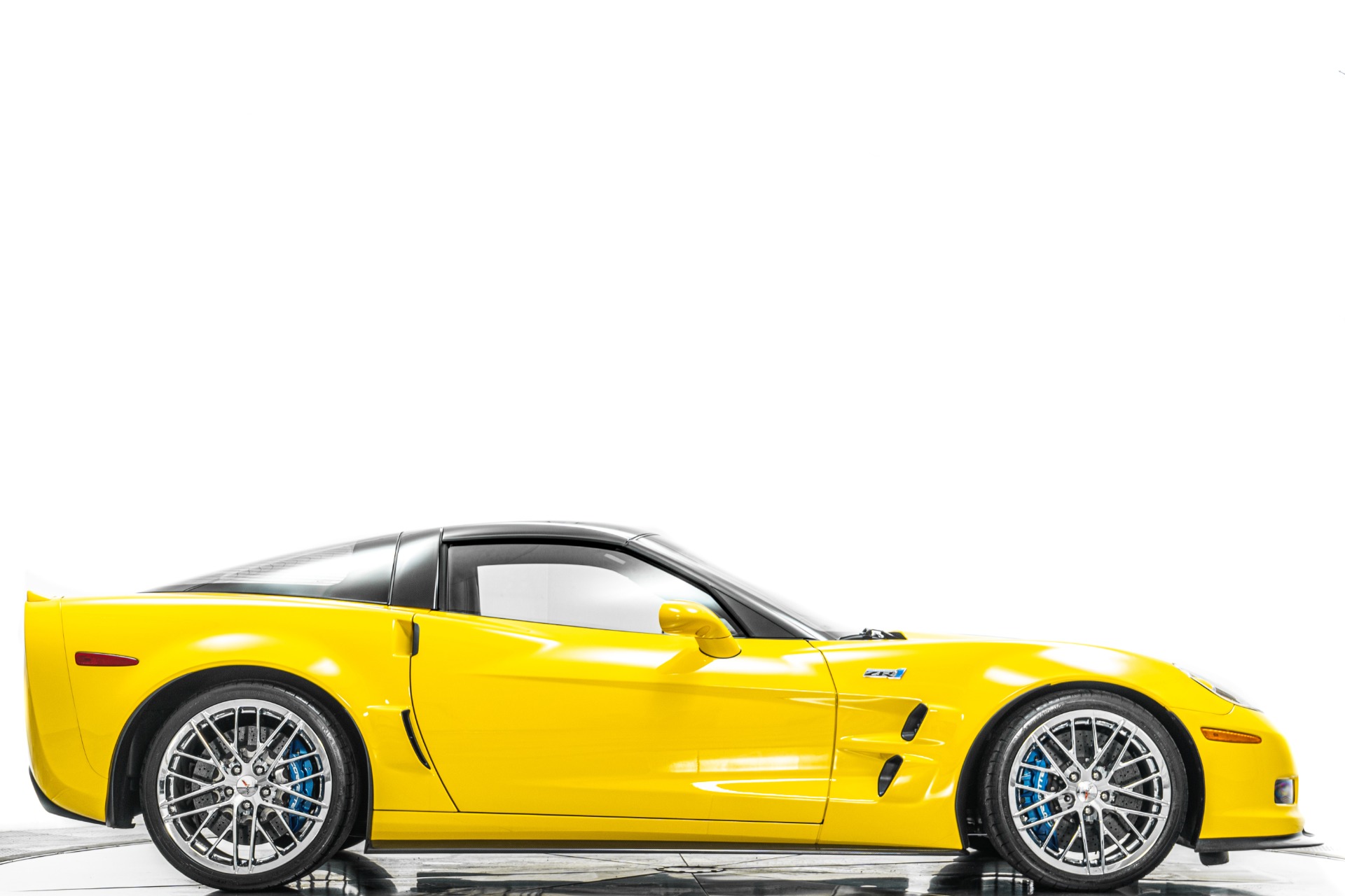 2010 Chevrolet Corvette ZR1 -Low Miles, 3ZR Package, Rare Color — photo 1 of 47