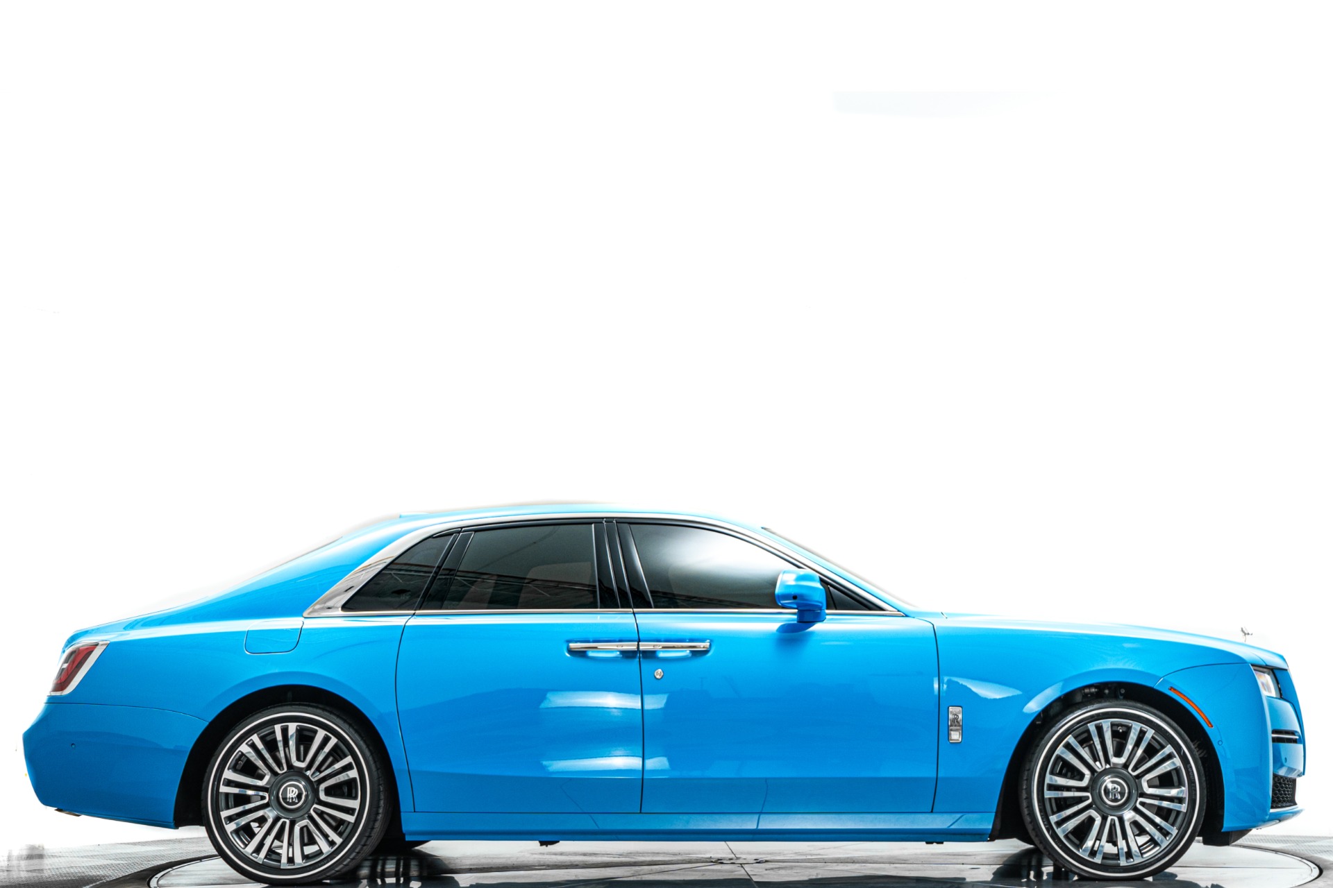 2023 Rolls-Royce Ghost -Special Order Color, Commissioned Collection Interior — photo 1 of 50